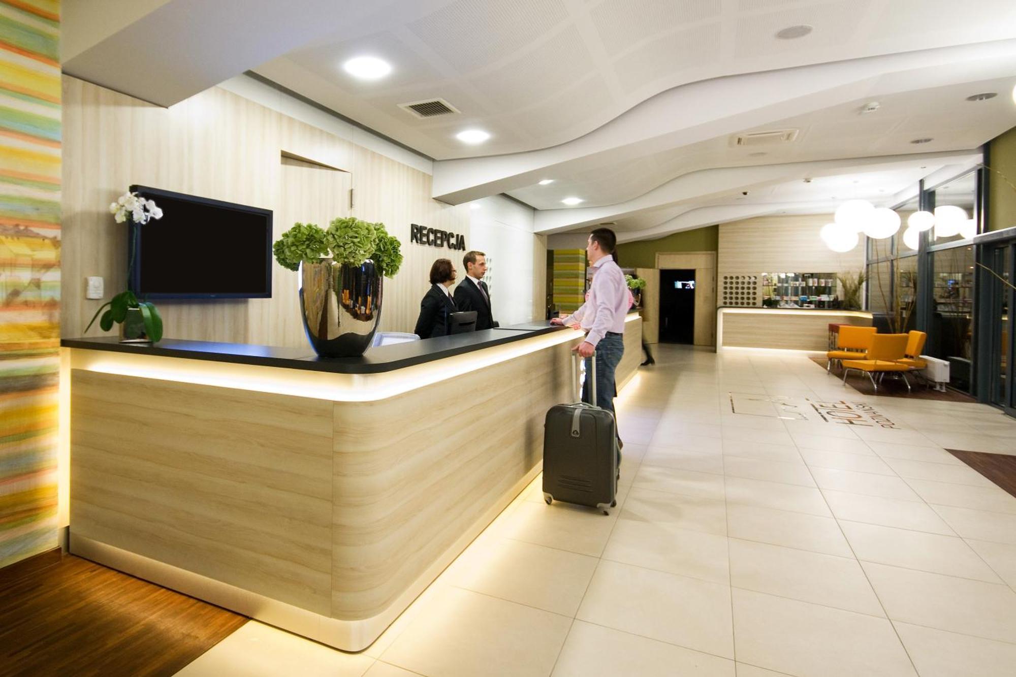 Hotel Poznanski A2 Luboń Dış mekan fotoğraf