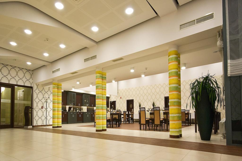 Hotel Poznanski A2 Luboń Dış mekan fotoğraf