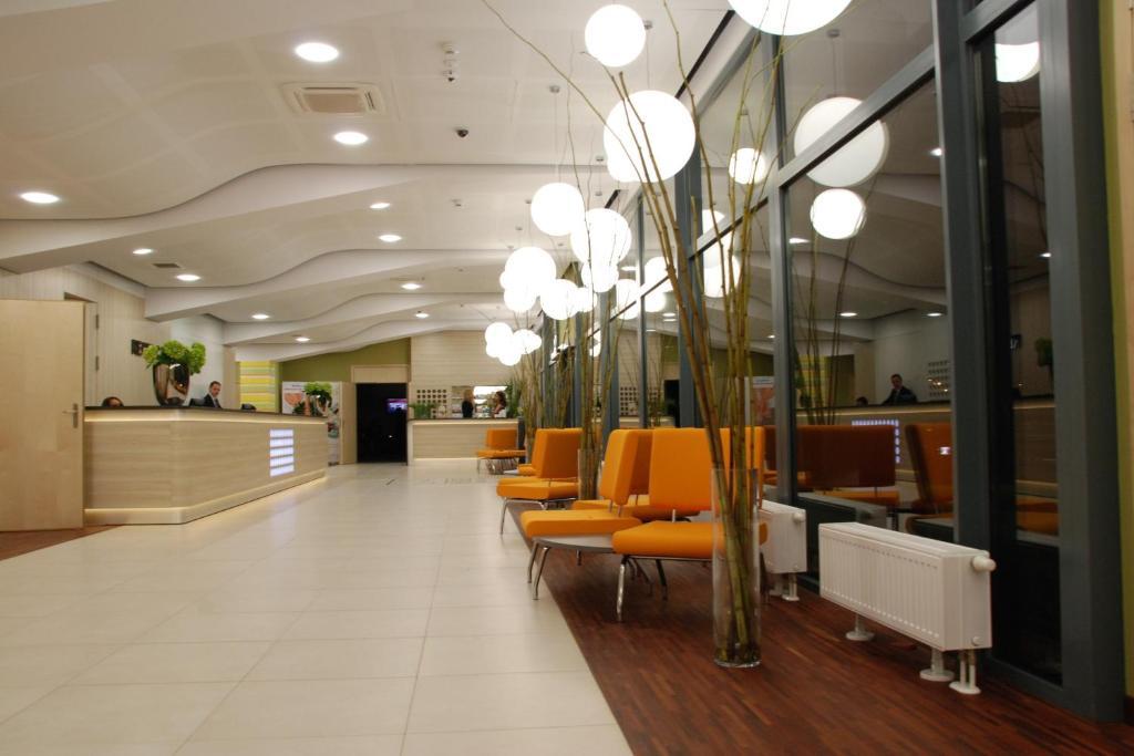 Hotel Poznanski A2 Luboń Dış mekan fotoğraf